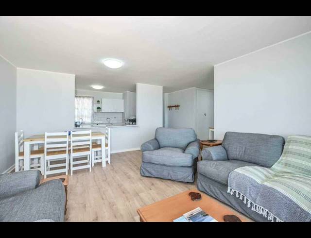 3 bed property to rent in TABLE VIEW